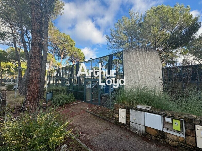 Office in Mougins for sale - Building Photo - Image 1 of 5