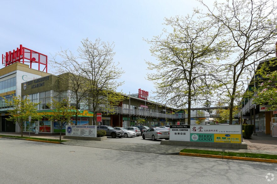 8766 Mckim Way, Richmond, BC à louer - Photo du bâtiment - Image 3 de 4