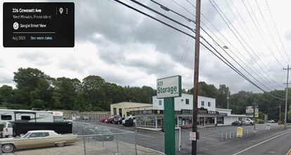 225 Cowesett Ave, West Warwick, RI à louer Photo intérieure- Image 1 de 3