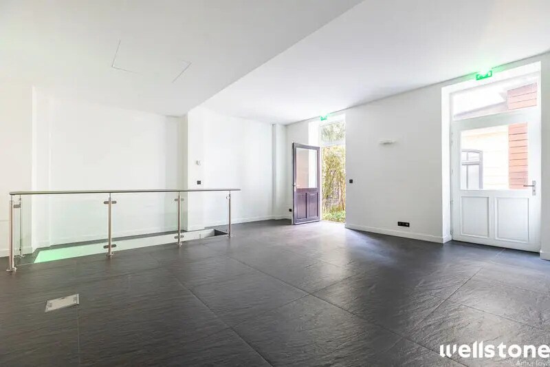 Bureau dans Paris à vendre Photo du bâtiment- Image 1 de 12