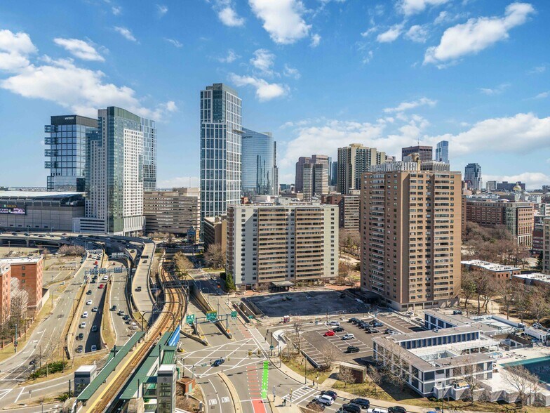 7 Whittier Pl, Boston, MA à vendre - Photo du bâtiment - Image 2 de 11