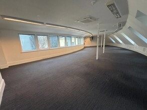 La Route Des Camps, Guernsey for lease Interior Photo- Image 1 of 9