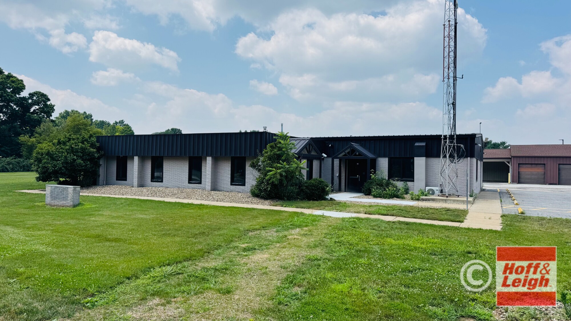 1280 Sunset Dr, Copley, OH à vendre Photo principale- Image 1 de 23