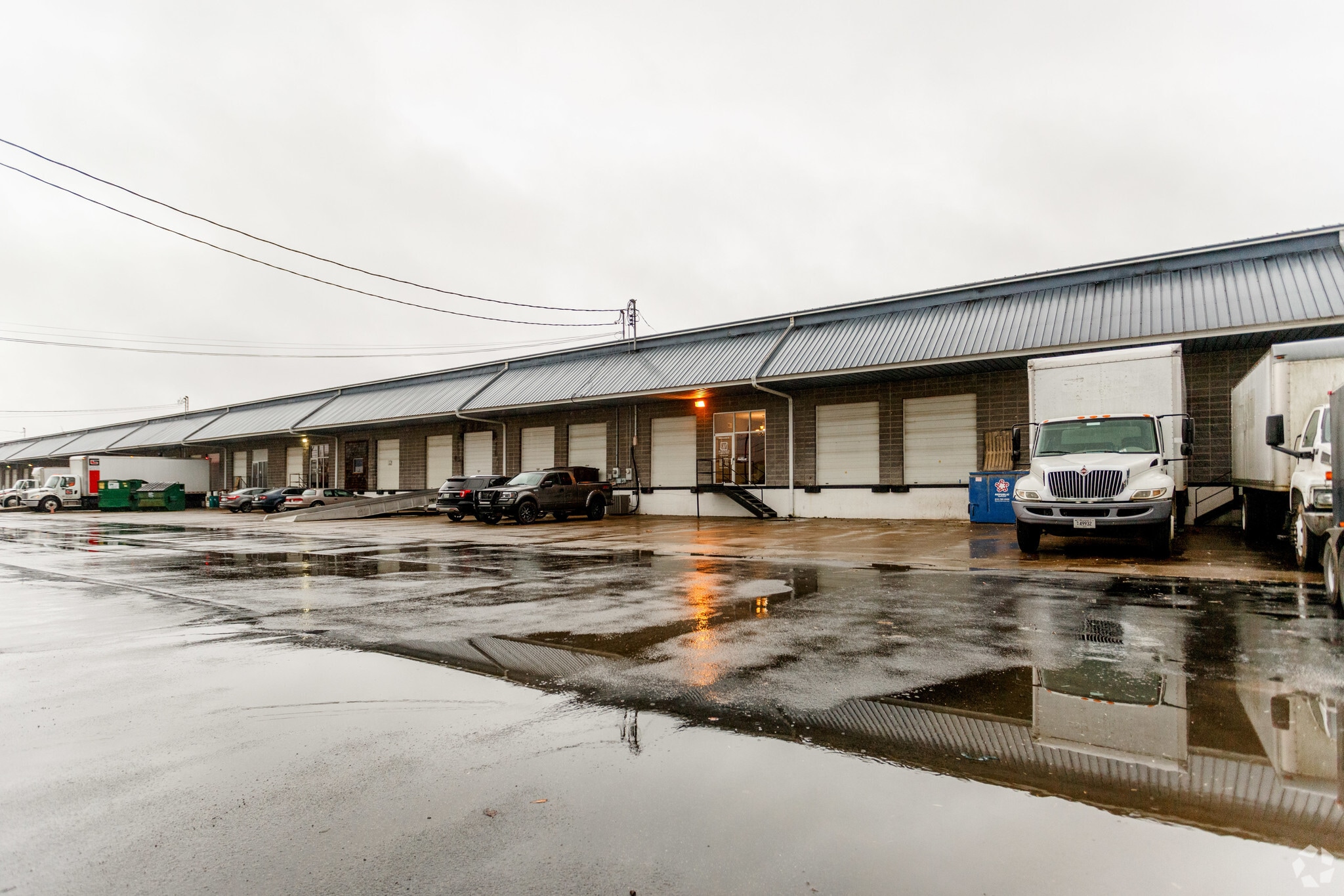 1044-1052 Avondale Rd, Hendersonville, TN for lease Primary Photo- Image 1 of 7
