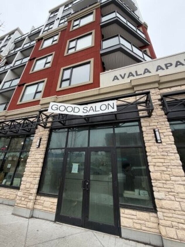 1345 9 Av SE, Calgary, AB T2G 0T2 - Unit 1 - - Interior Photo - Image 2 of 7
