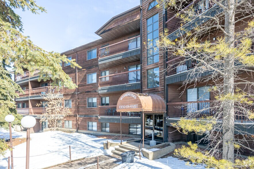 10139 158th St NW, Edmonton, AB à vendre - Photo principale - Image 1 de 1