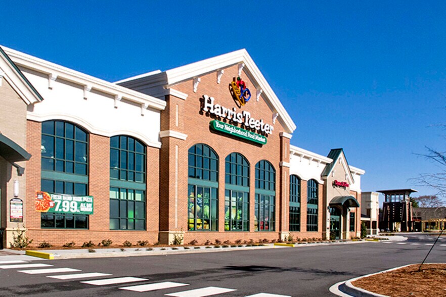 8400-8538 Park Rd, Charlotte, NC for lease - Primary Photo - Image 1 of 6