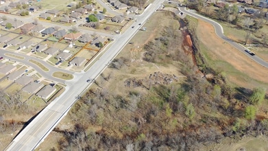 2318 S Sara Rd, Yukon, OK - Aérien  Vue de la carte - Image1