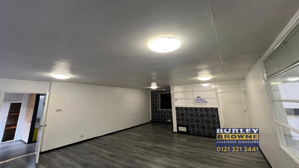 2A-2B Jerrard Dr, Sutton Coldfield for lease - Building Photo - Image 3 of 11