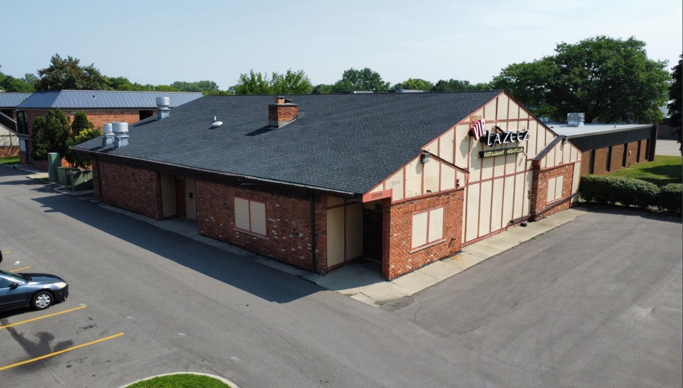 28500 Schoolcraft Rd, Livonia, MI for lease Primary Photo- Image 1 of 7