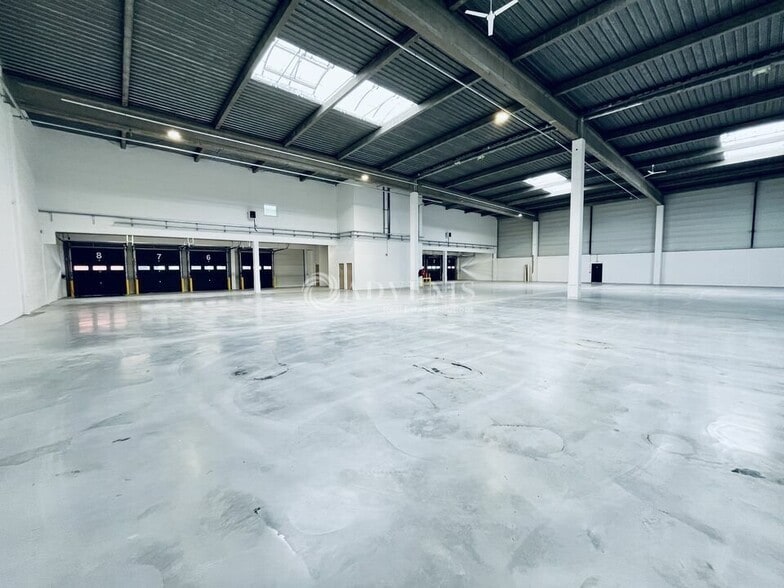 Industrial in Aulnay-sous-Bois for lease - Building Photo - Image 3 of 7