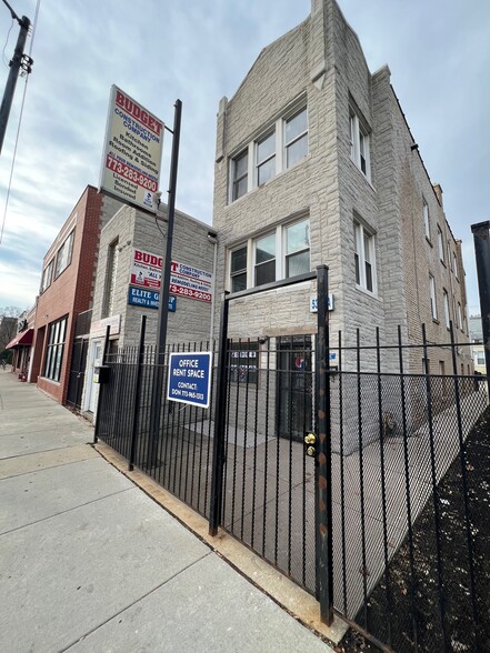 5334 N Kedzie Ave, Chicago, IL à louer - Photo du b timent - Image 1 de 4