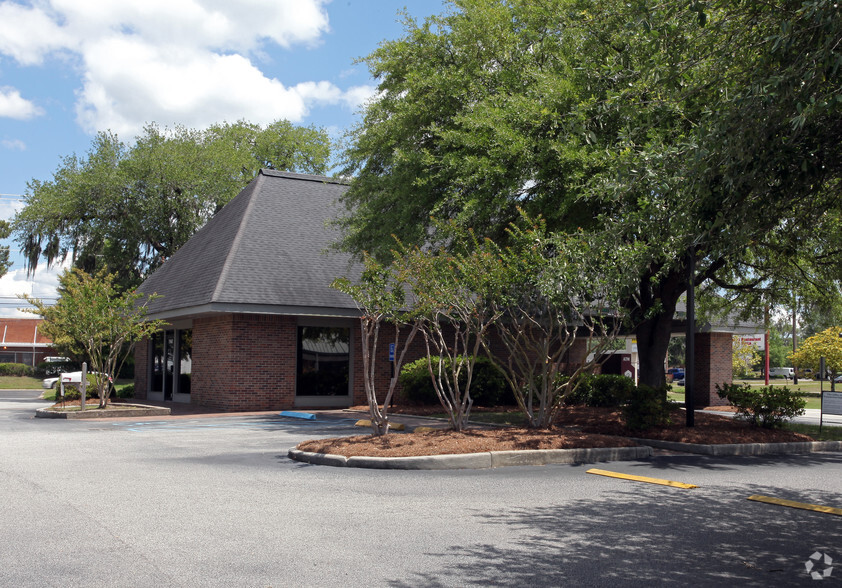 1960 Old Trolley Rd, Summerville, SC for sale - Building Photo - Image 2 of 7