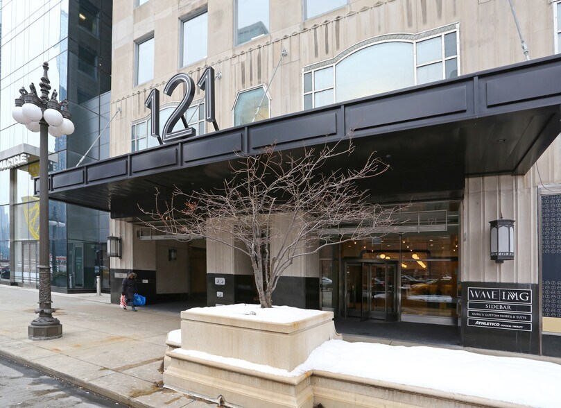 121 W Wacker Dr, Chicago, IL à louer - Photo du bâtiment - Image 3 de 38