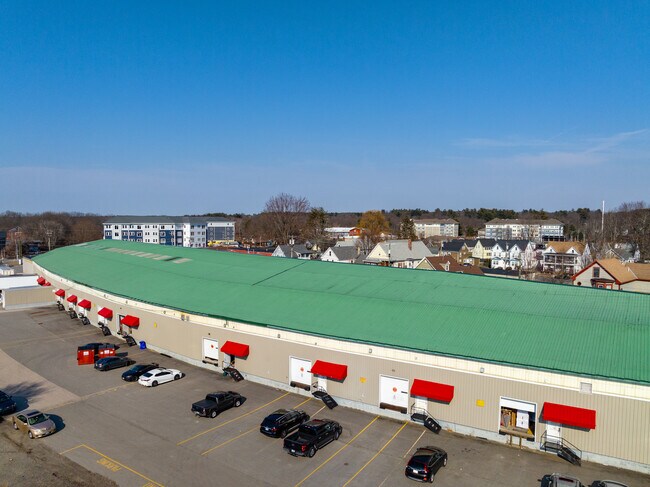 Plus de détails pour 120 E Hollis St, Nashua, NH - Local d'activités à louer