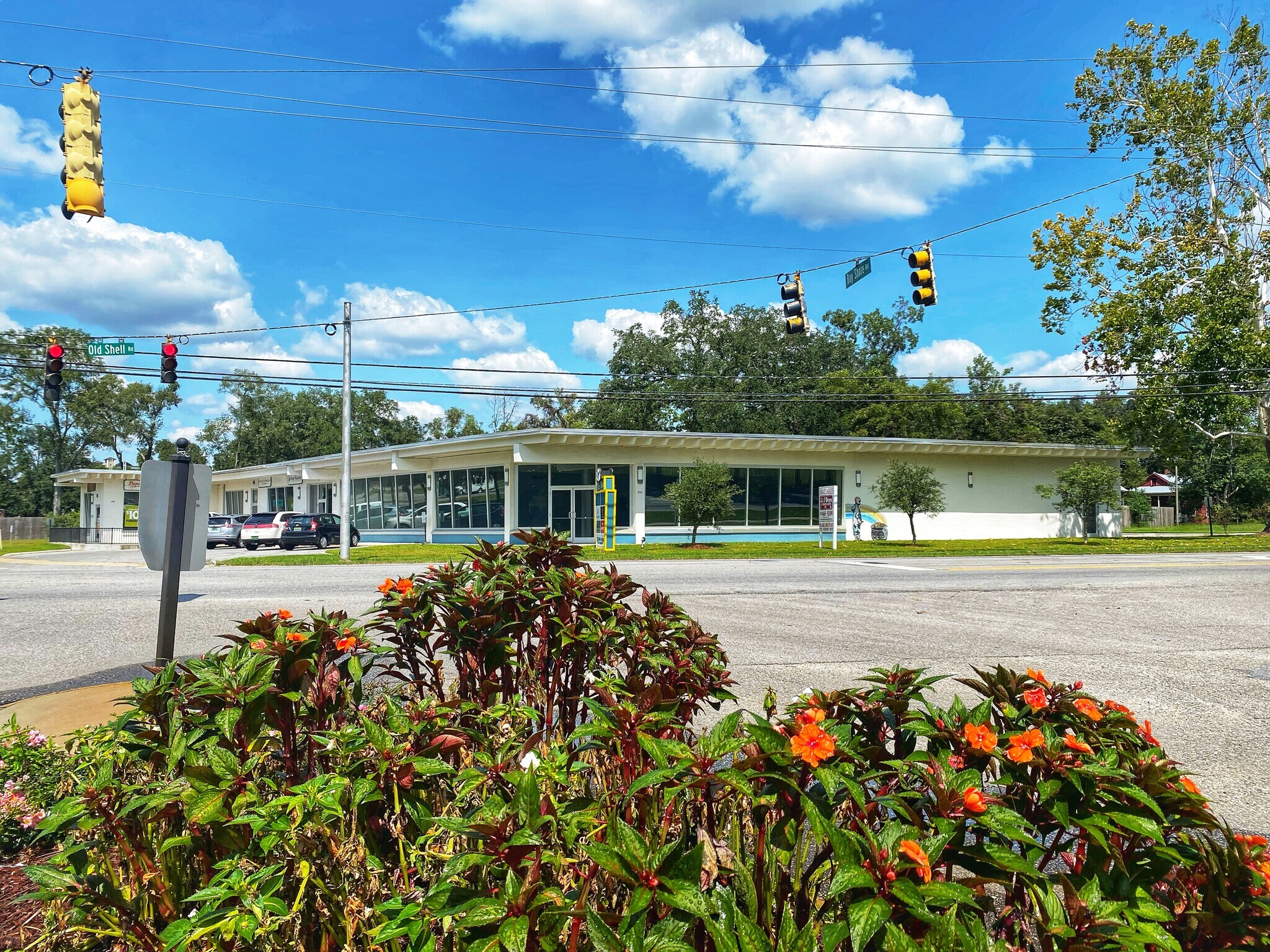 2724 Old Shell Rd, Mobile, AL à louer Photo du bâtiment- Image 1 de 16
