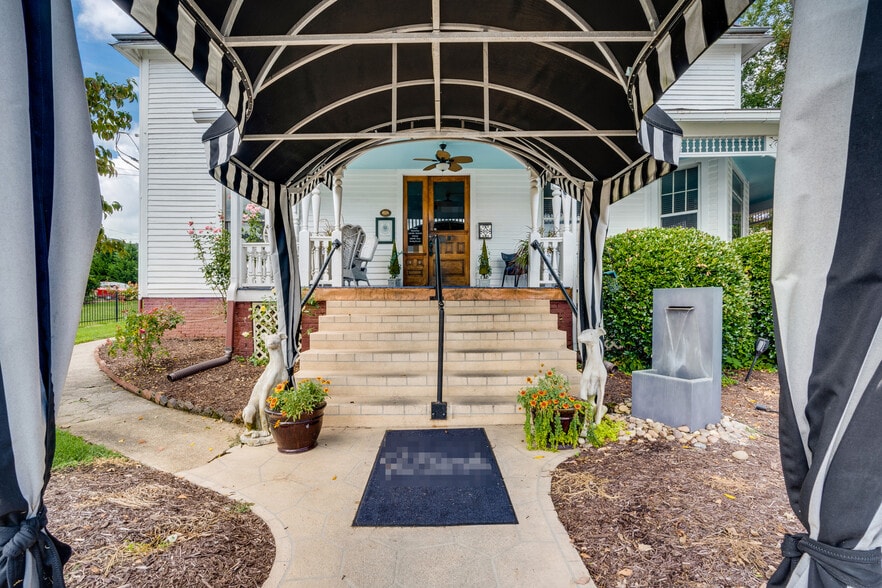 412 6th St, Bristol, TN for sale - Building Photo - Image 3 of 58