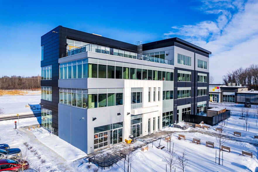 3235 Av De La Gare, Mascouche, QC for lease - Building Photo - Image 2 of 3