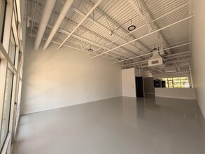 2355 vanderbilt beach Rd, Naples, FL for lease Interior Photo- Image 1 of 8