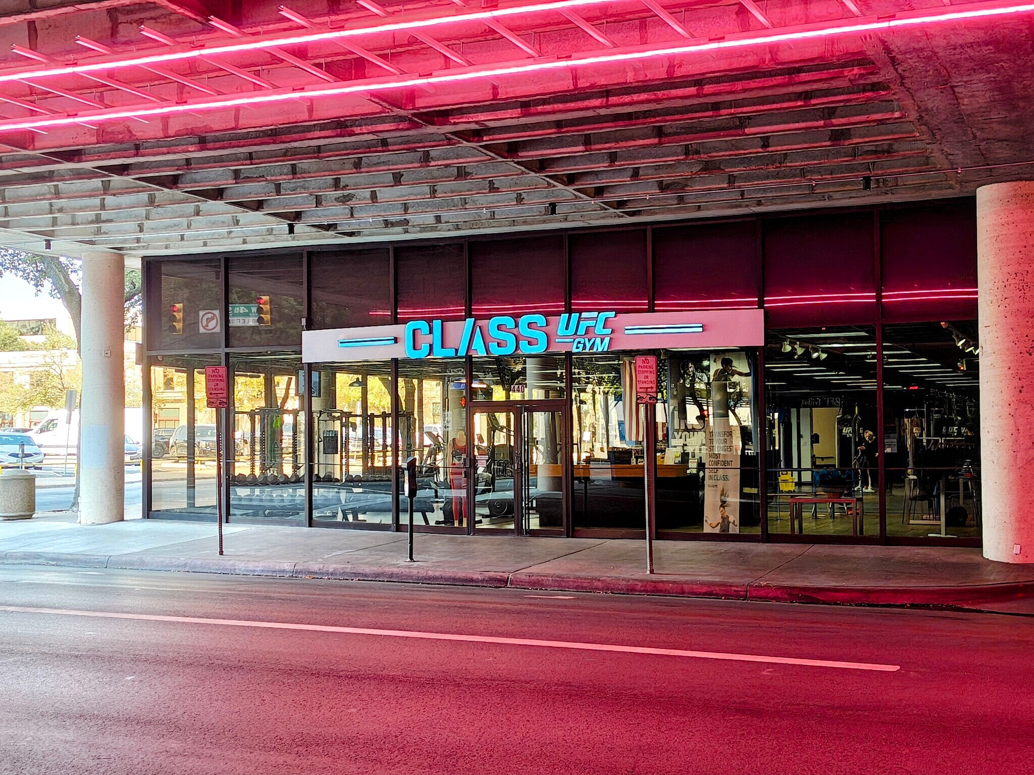 500 Throckmorton St, Fort Worth, TX for lease Building Photo- Image 1 of 9