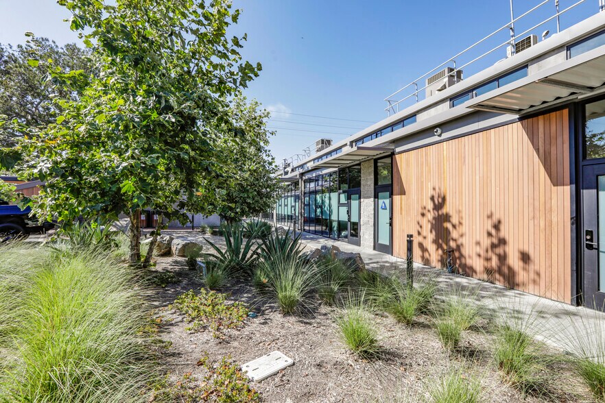 606 Venice Blvd, Venice, CA à louer - Photo du bâtiment - Image 1 de 10