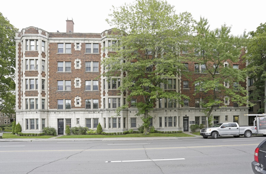 4338-4342 Rue Sherbrooke O, Westmount, QC for sale - Building Photo - Image 2 of 2