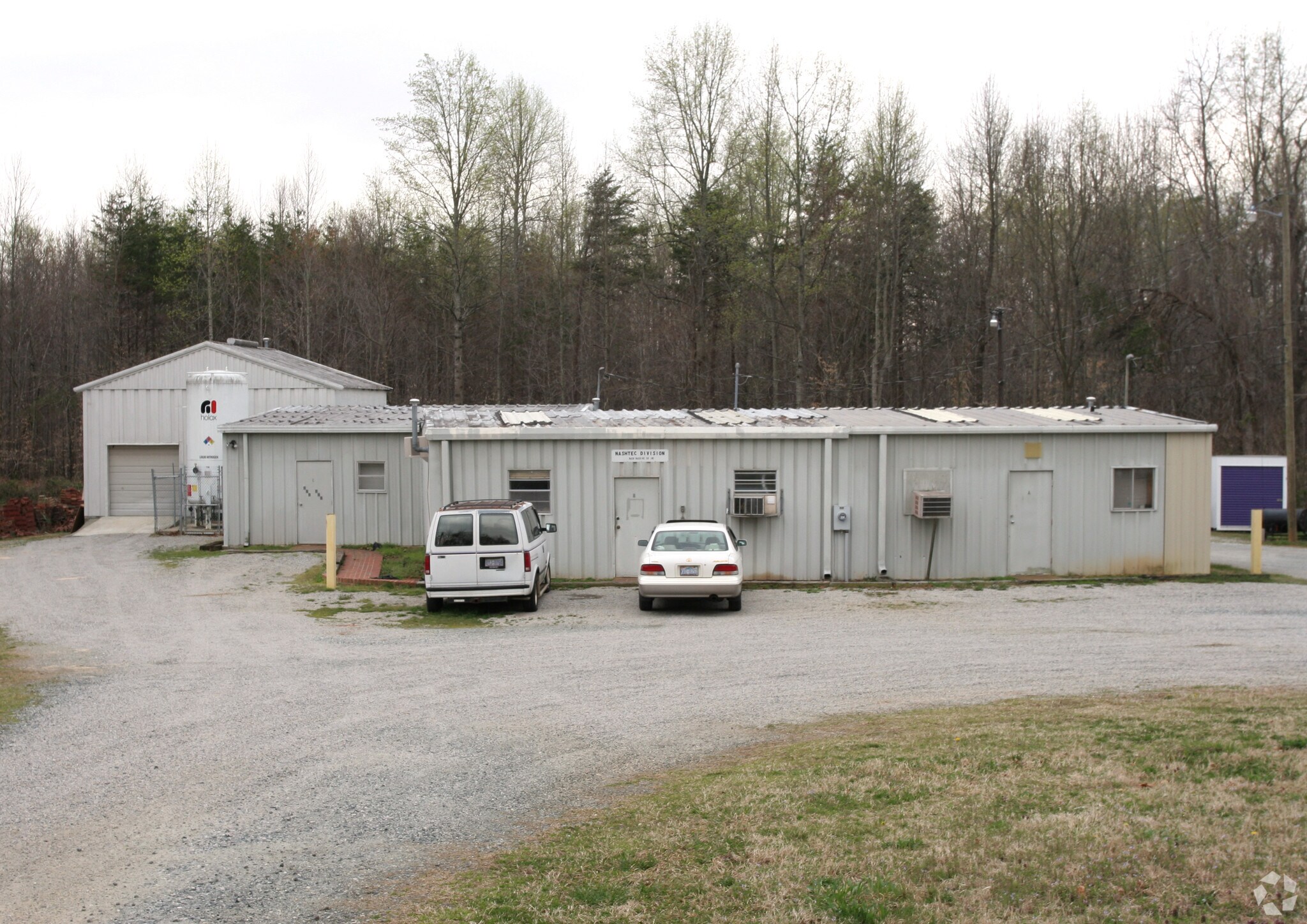 212 Turk Pl, Greensboro, NC for lease Primary Photo- Image 1 of 4