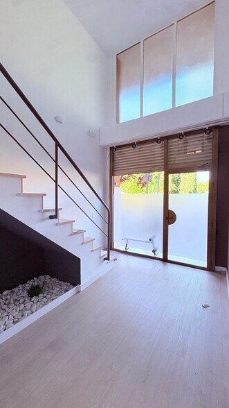 Retail in Castellar del Vallès, Barcelona for lease - Building Photo - Image 3 of 5