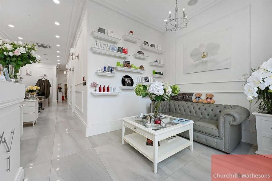 184 Finchley Rd, London for sale - Building Photo - Image 2 of 13