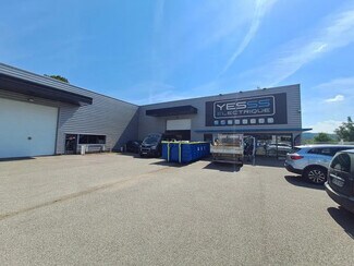 Plus de détails pour Local d'activités à louer