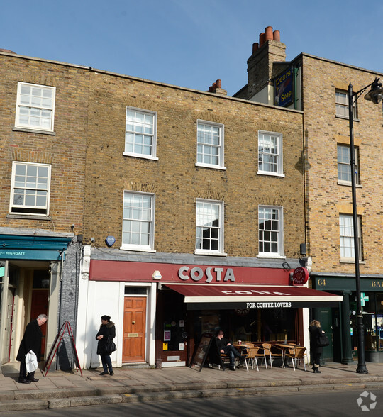 66 Highgate High St, London for lease - Primary Photo - Image 1 of 3