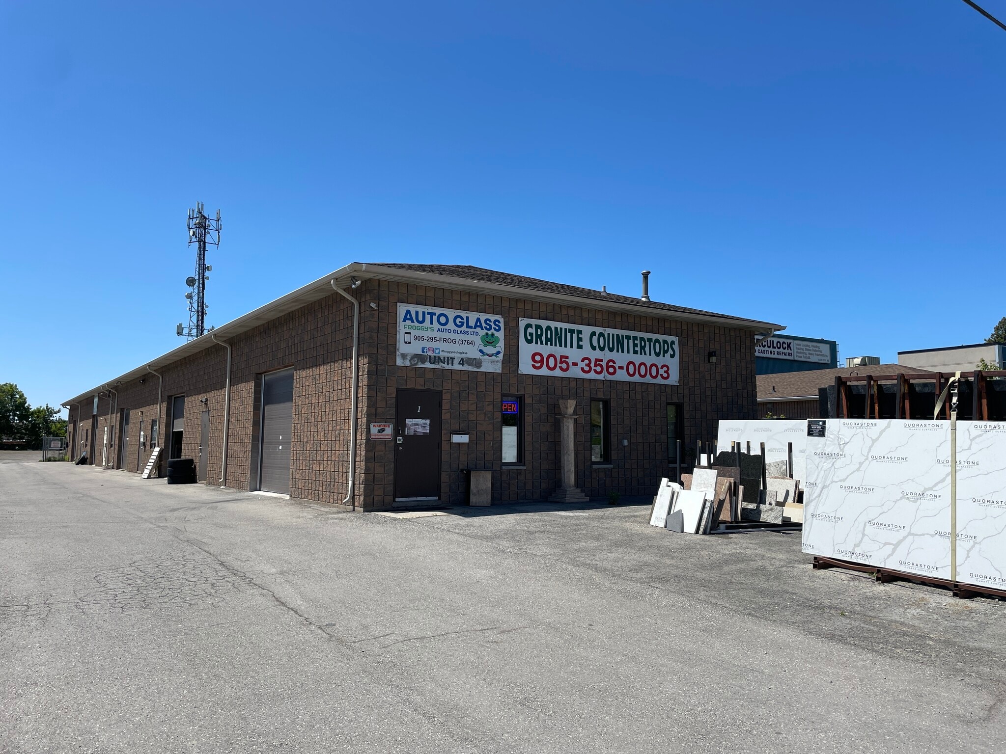 4475 Kent Av, Niagara Falls, ON à louer Photo du bâtiment- Image 1 de 3
