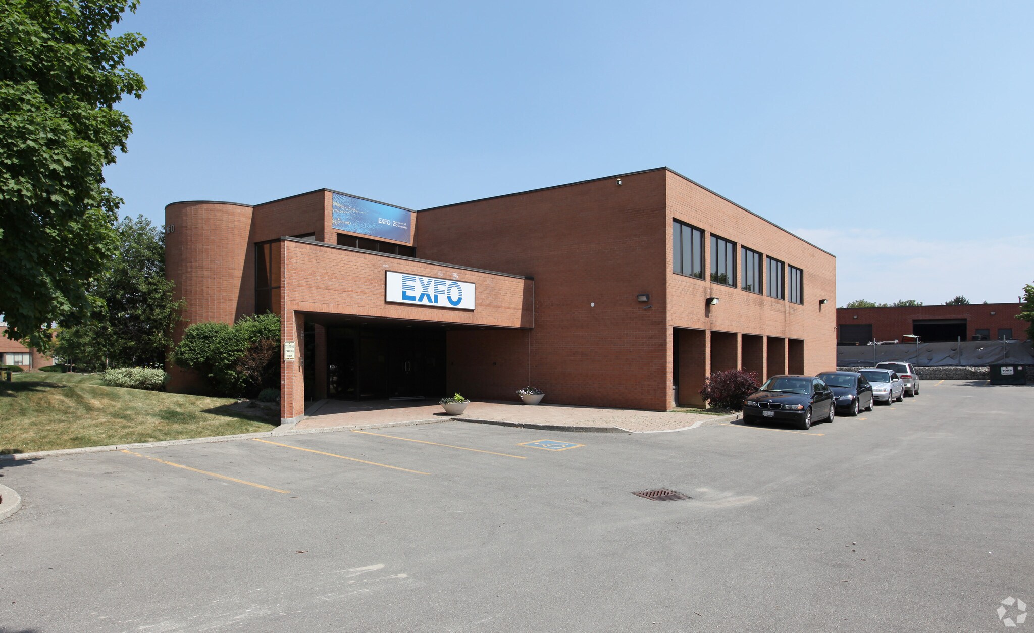 160 Drumlin Cir, Vaughan, ON à vendre Photo principale- Image 1 de 1