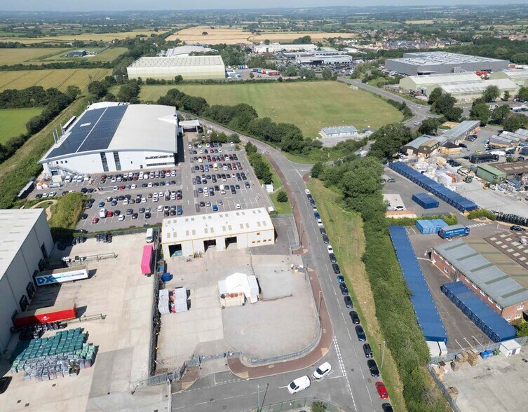 Swift Way, Melksham à vendre - Photo du bâtiment - Image 3 de 4