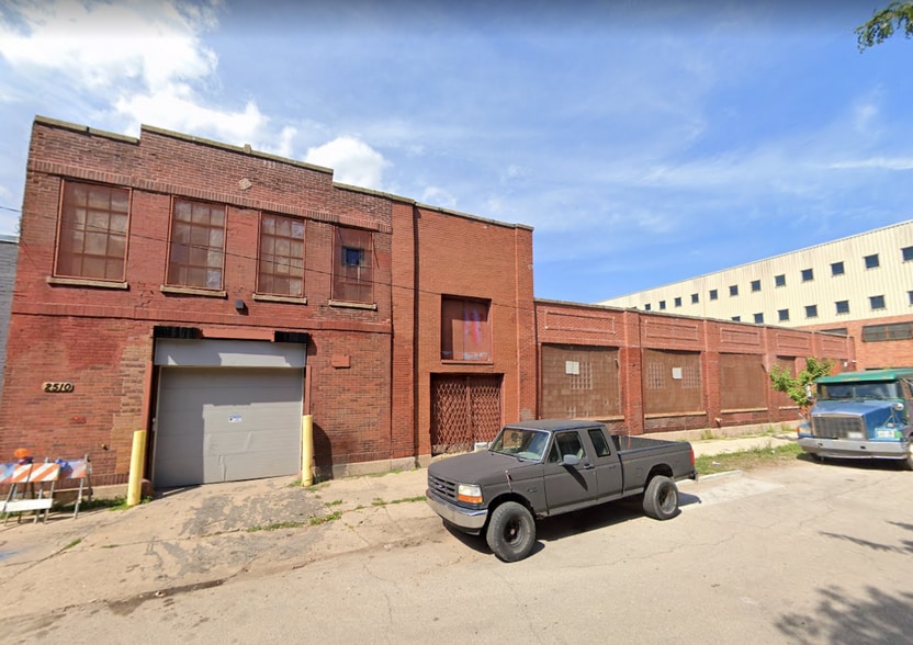 2508 W Maypole Ave, Chicago, IL for lease - Building Photo - Image 2 of 17