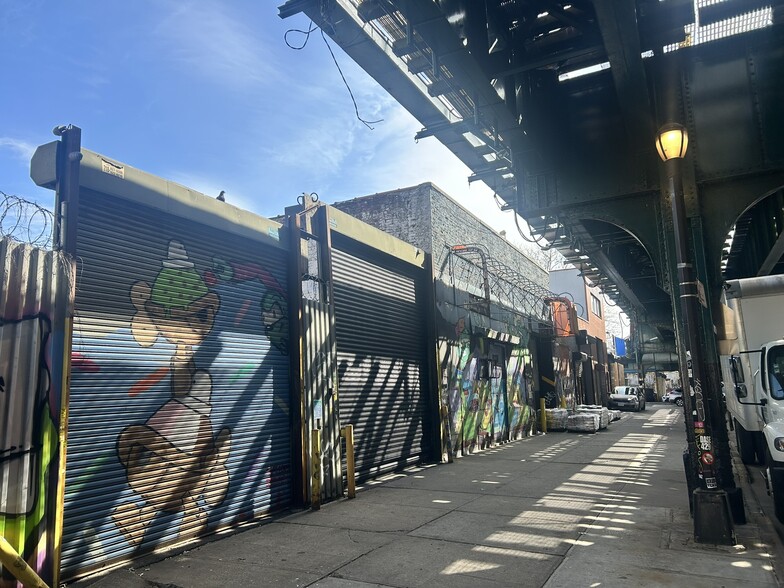 1903 Broadway, Brooklyn, NY for lease - Building Photo - Image 3 of 11