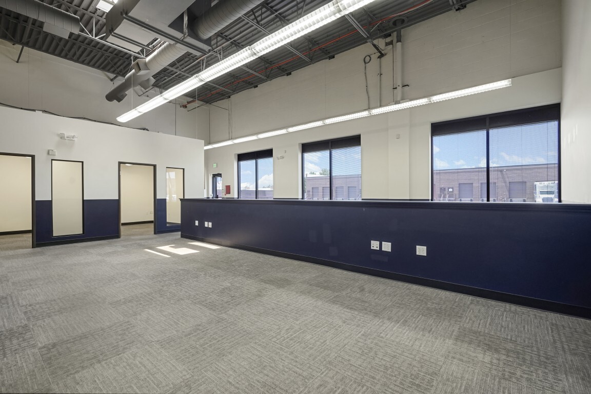 10875 Dover St, Westminster, CO 80021 - Unité 500/600 - - Photo intérieure - Image 2 of 15