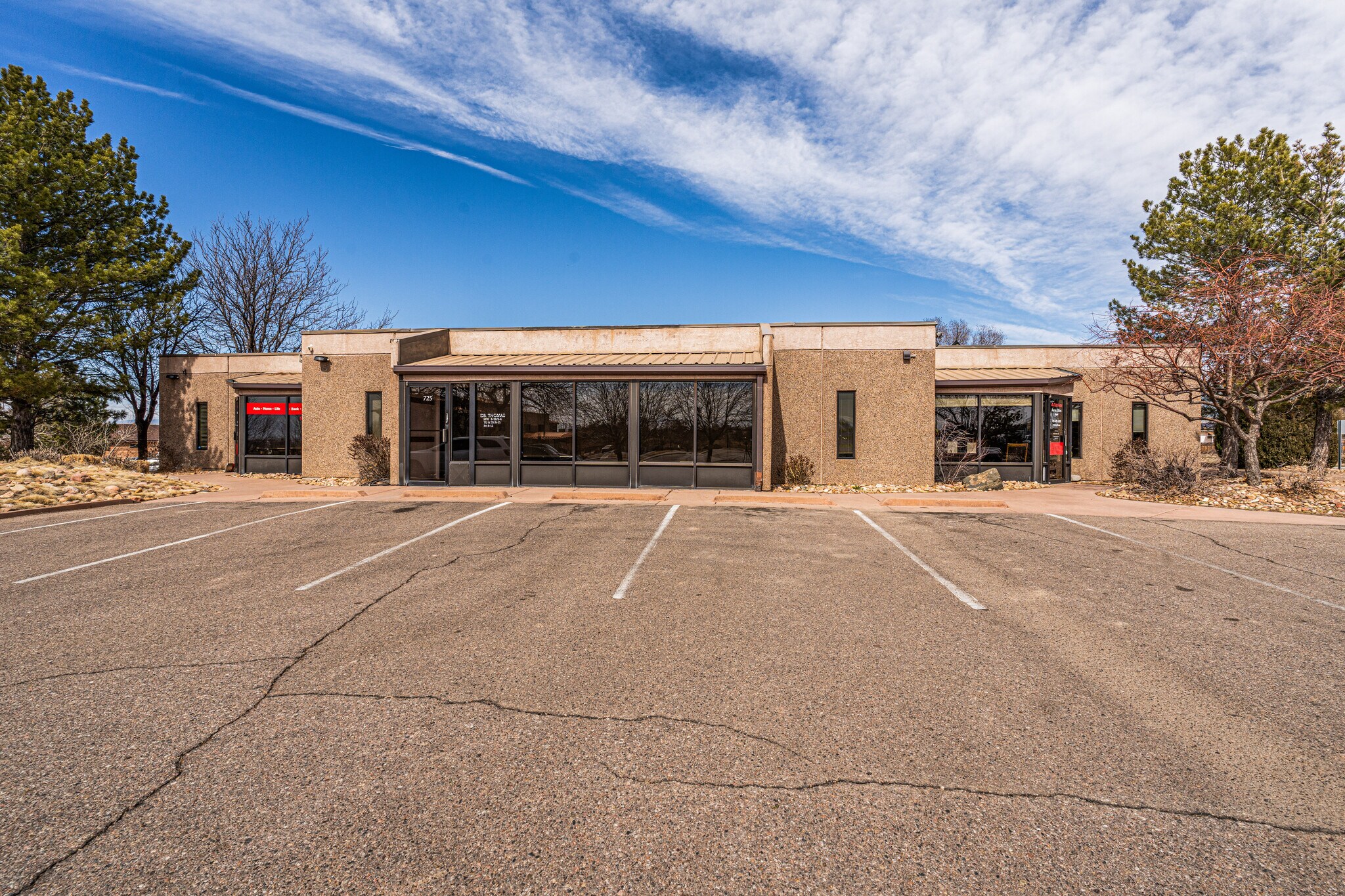 725 Desert Flower Blvd, Pueblo, CO for lease Building Photo- Image 1 of 10