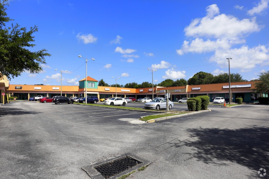 8502 N Armenia Ave, Tampa, FL for lease - Primary Photo - Image 1 of 12