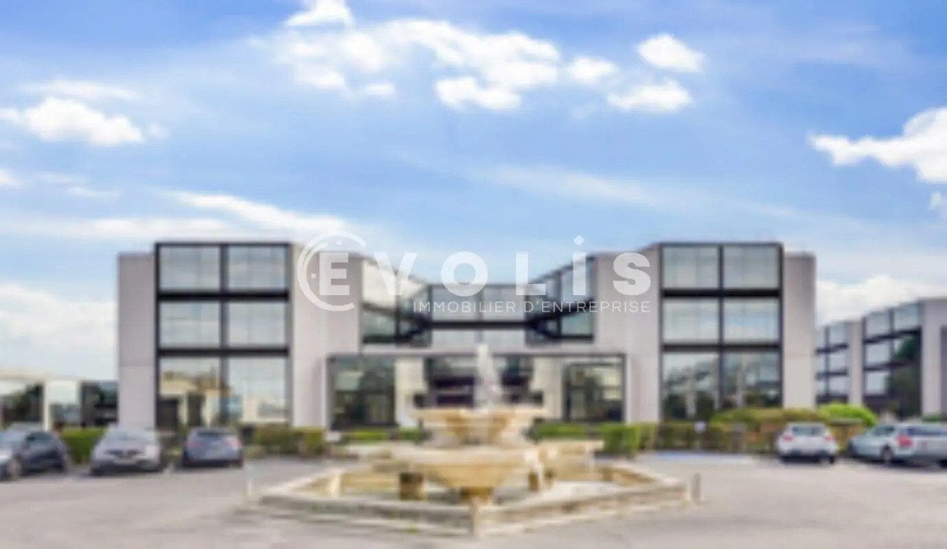 Office in Argenteuil for lease Building Photo- Image 1 of 3