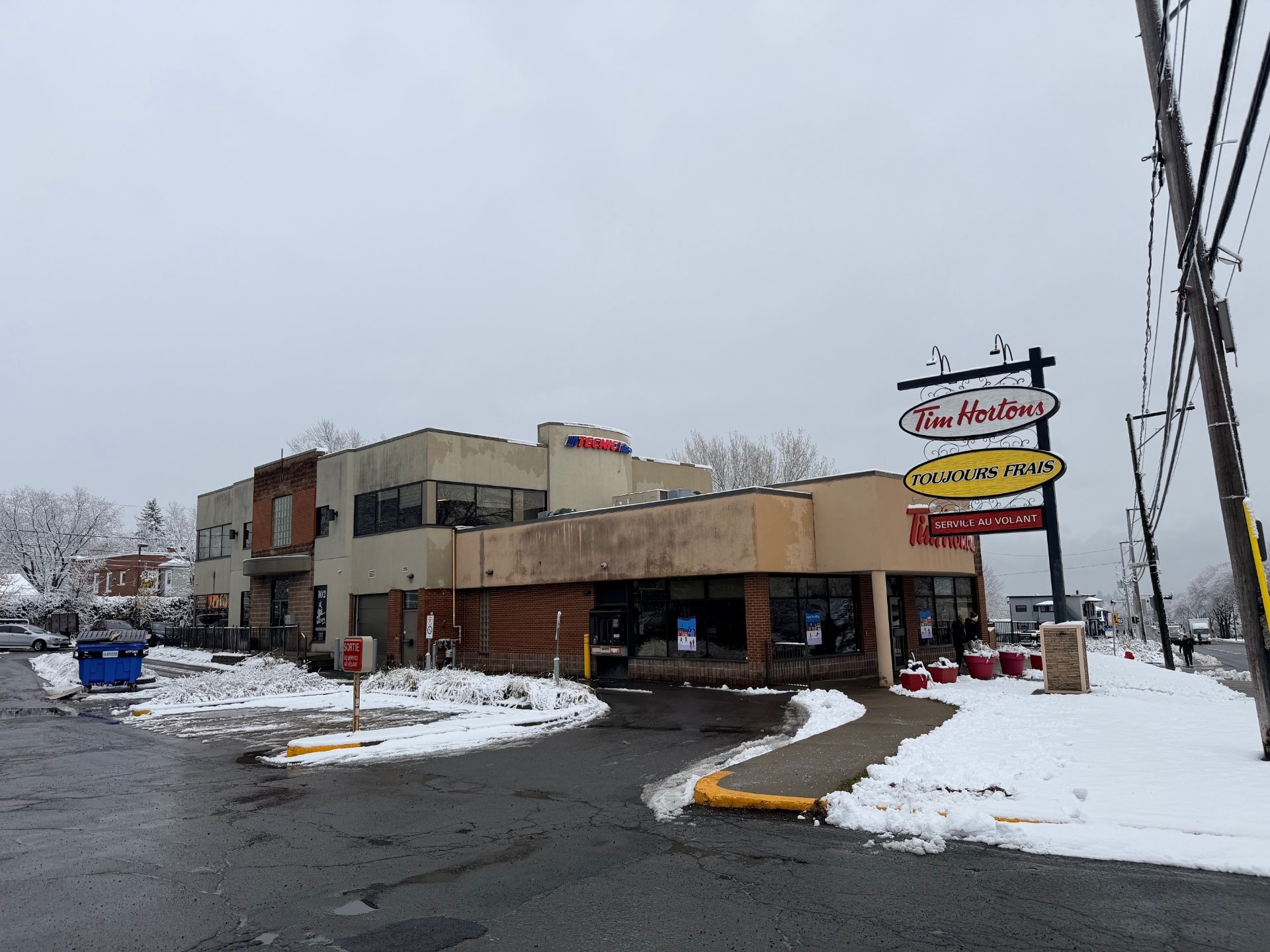 7700-7760 Boul Henri-Bourassa, Québec, QC for lease Primary Photo- Image 1 of 3