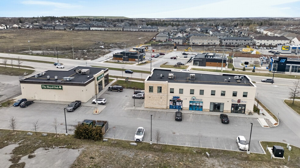 Hazeldean Square portfolio of 2 properties for sale on LoopNet.ca - Building Photo - Image 3 of 35
