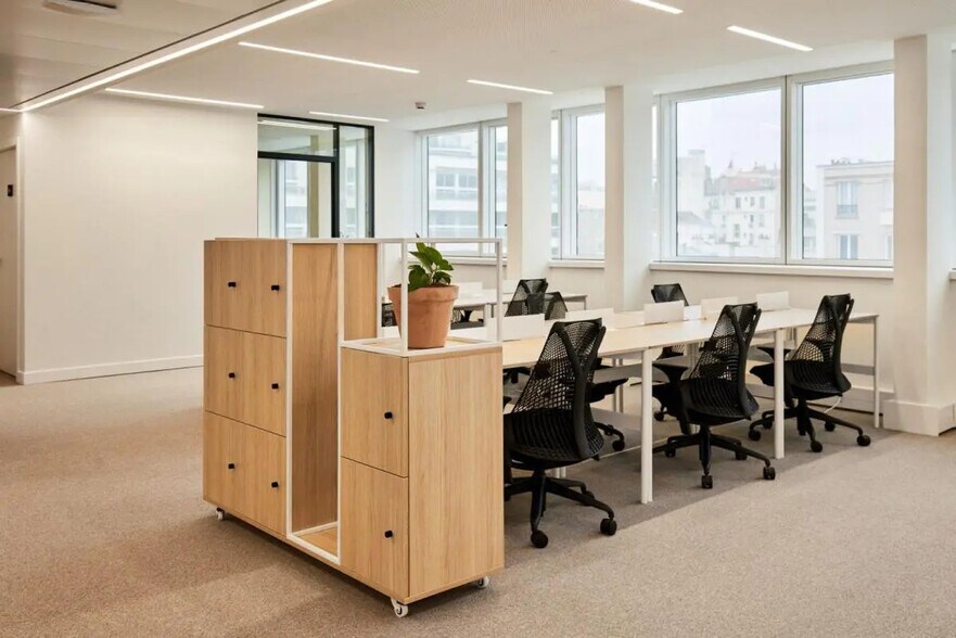 179 Avenue Charles De Gaulle, Neuilly-sur-Seine for lease - Building Photo - Image 1 of 6