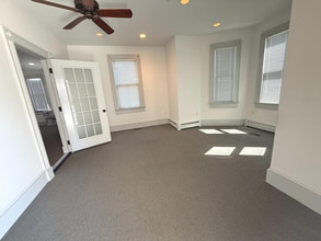 106 Saint Marys Ave, La Plata, MD à louer Photo intérieure- Image 2 de 6