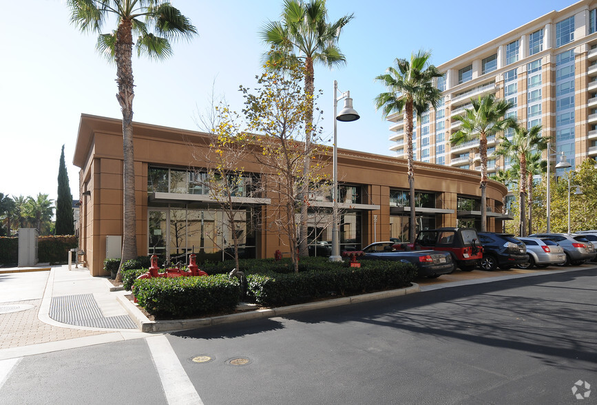 6000 Scholarship Dr, Irvine, CA for lease - Primary Photo - Image 1 of 12