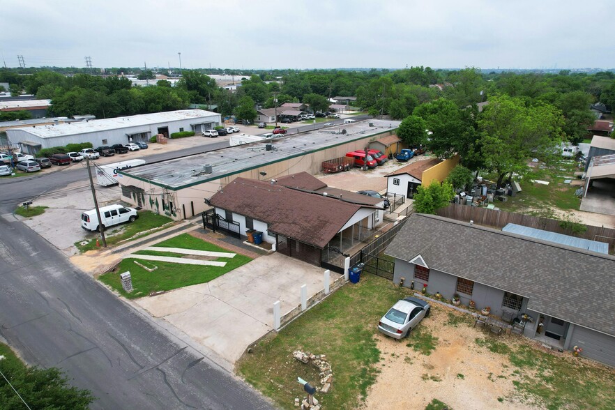 1003 Prairie Trl, Austin, TX à vendre - Photo du b timent - Image 3 de 19