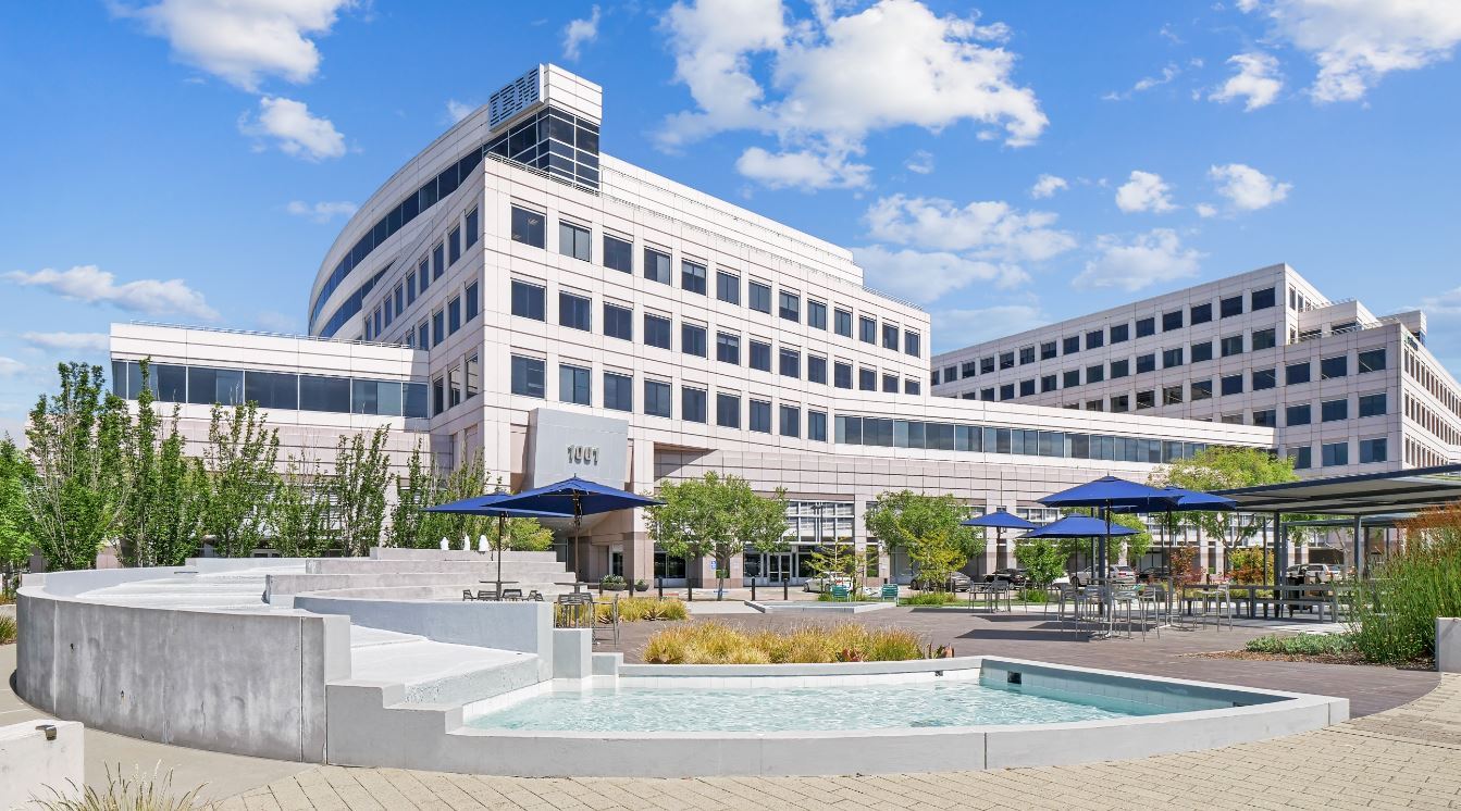 1001-1051 E Hillsdale Blvd, Foster City, CA à louer Photo du bâtiment- Image 1 de 4