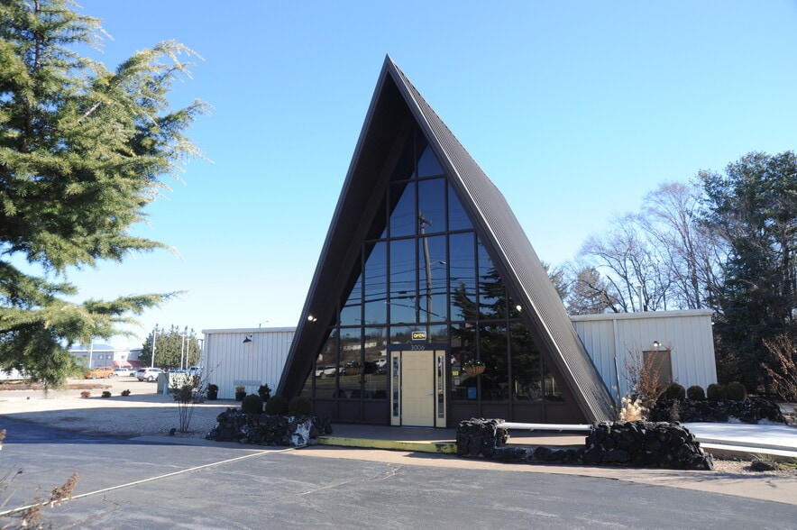 3006 S Main St, Harrisonburg, VA à vendre - Photo principale - Image 1 de 18