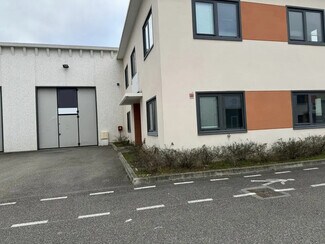 Plus de détails pour Bureau, Local d'activités à louer