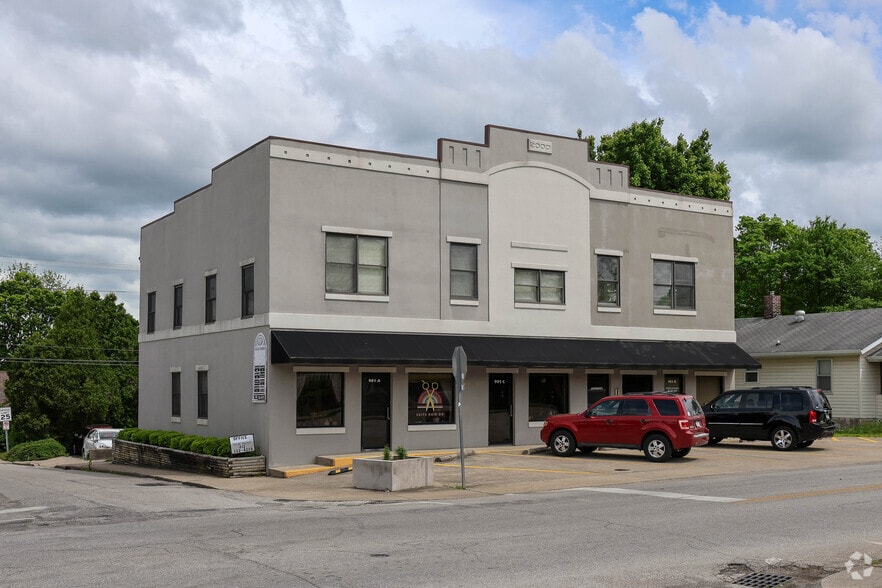 901 S Rogers St, Bloomington, IN for lease - Primary Photo - Image 2 of 7